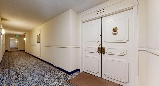 321 E Stocker Street 205, Glendale, CA 91207