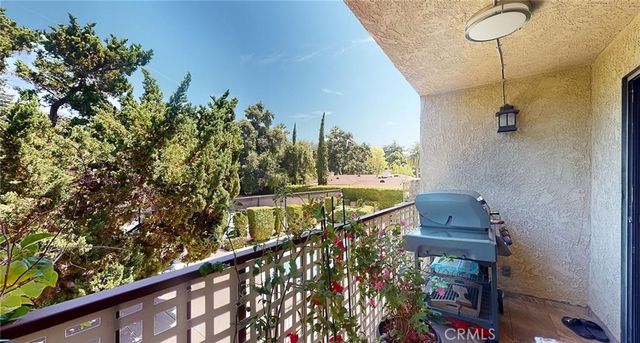 321 E Stocker Street 205, Glendale, CA 91207
