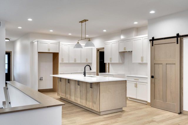 4051 Brooke Elizabeth DRIVE, Onalaska, WI 54650