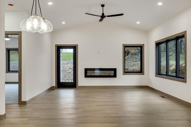 4051 Brooke Elizabeth DRIVE, Onalaska, WI 54650