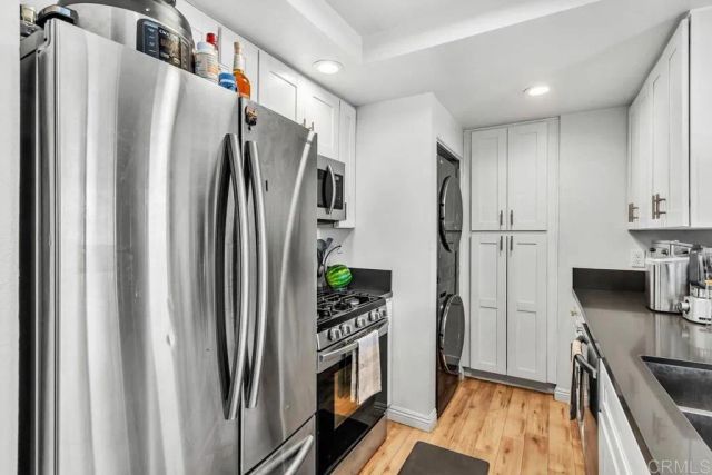 3049 Golden Oak Way, Spring Valley, CA 91978