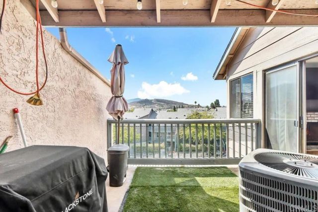 3049 Golden Oak Way, Spring Valley, CA 91978