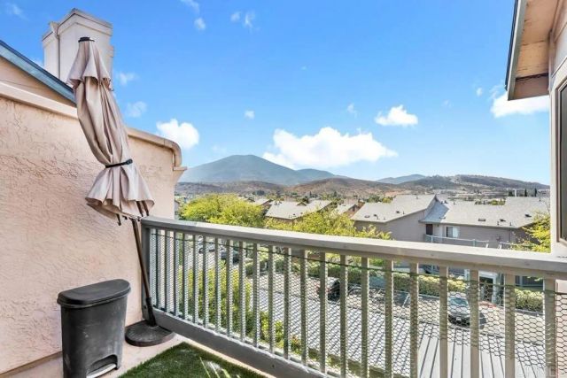 3049 Golden Oak Way, Spring Valley, CA 91978