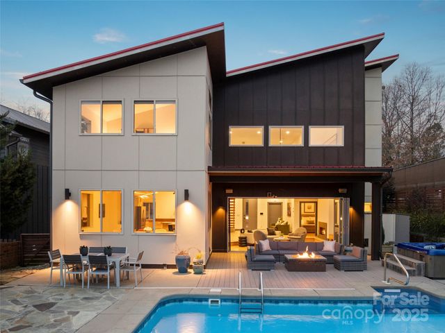 46 Park Avenue N, Asheville, NC 28801