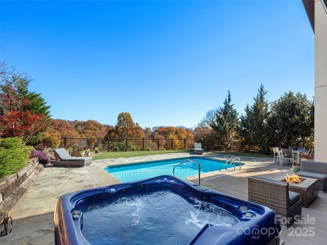 46 Park Avenue N, Asheville, NC 28801