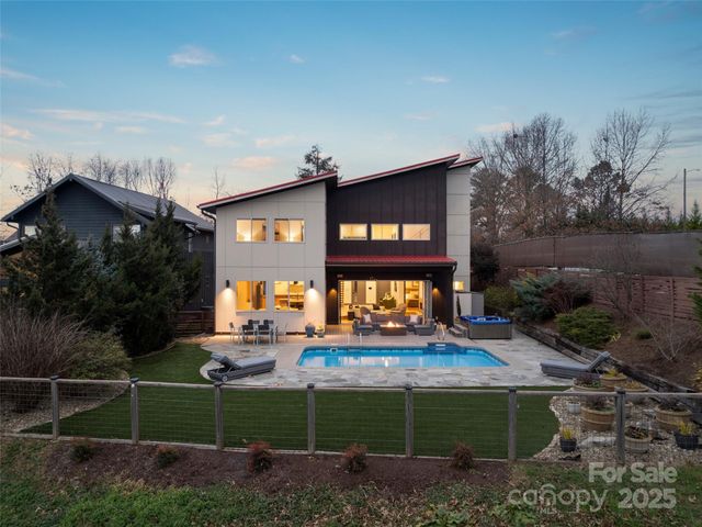 46 Park Avenue N, Asheville, NC 28801