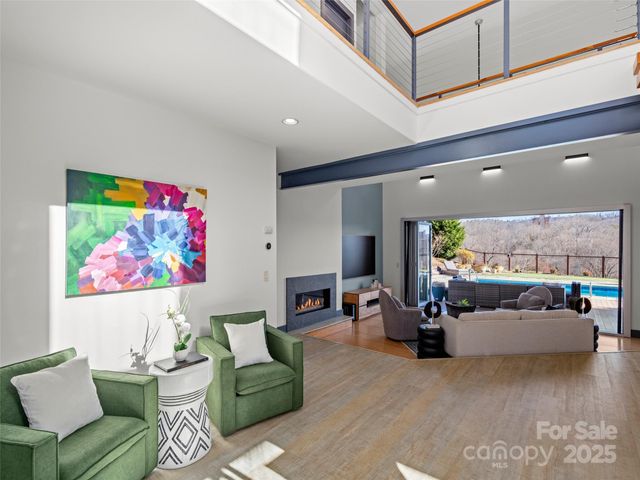 46 Park Avenue N, Asheville, NC 28801