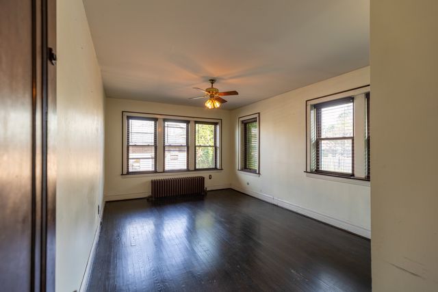 7047 26TH Parkway, Berwyn, IL 60402