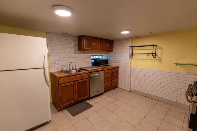 7047 26TH Parkway, Berwyn, IL 60402