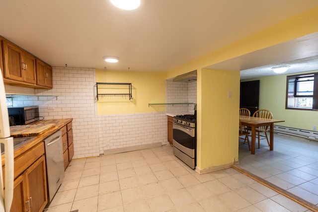 7047 26TH Parkway, Berwyn, IL 60402