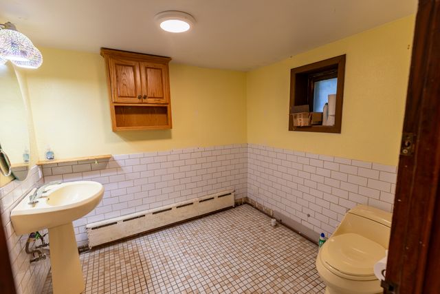 7047 26TH Parkway, Berwyn, IL 60402