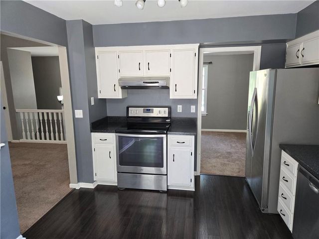 517 Buena Vista Drive, Belton, MO 64012