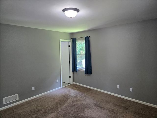 517 Buena Vista Drive, Belton, MO 64012