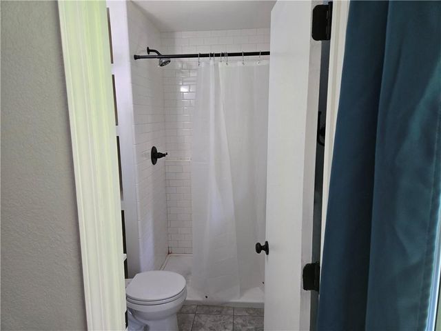 517 Buena Vista Drive, Belton, MO 64012