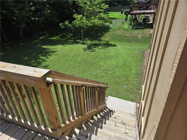 517 Buena Vista Drive, Belton, MO 64012