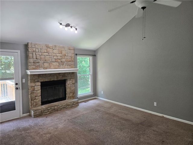 517 Buena Vista Drive, Belton, MO 64012