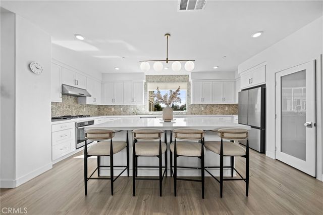 1090 North Anaheim Boulevard 1, Anaheim, CA 92801