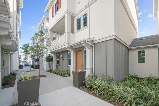 1090 North Anaheim Boulevard 1, Anaheim, CA 92801