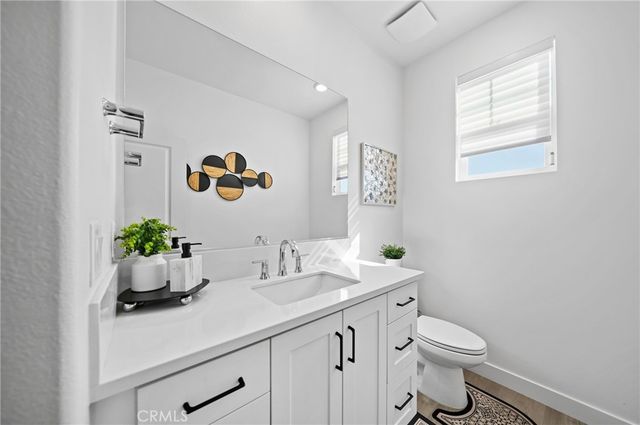 1090 North Anaheim Boulevard 1, Anaheim, CA 92801