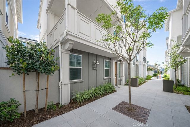 1090 North Anaheim Boulevard 1, Anaheim, CA 92801