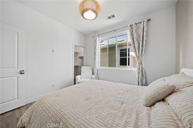 1090 North Anaheim Boulevard 1, Anaheim, CA 92801