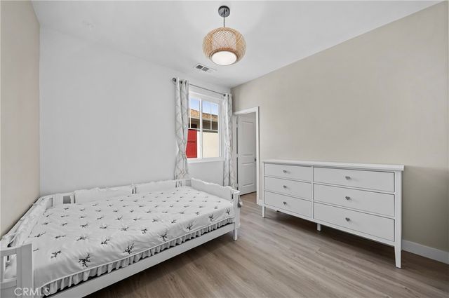 1090 North Anaheim Boulevard 1, Anaheim, CA 92801