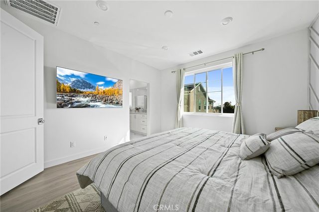 1090 North Anaheim Boulevard 1, Anaheim, CA 92801