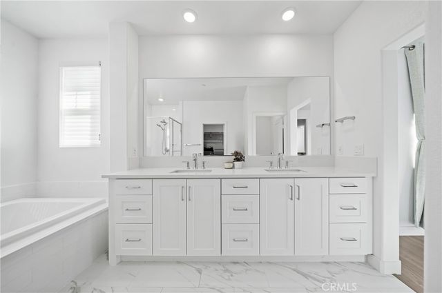 1090 North Anaheim Boulevard 1, Anaheim, CA 92801