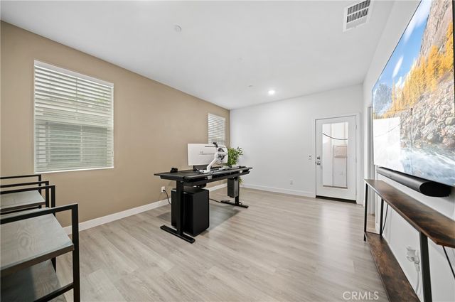 1090 North Anaheim Boulevard 1, Anaheim, CA 92801