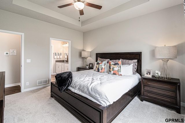 6303 N 168 Avenue, Omaha, NE 68116