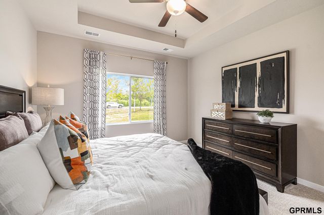 6303 N 168 Avenue, Omaha, NE 68116