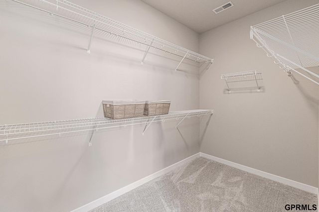 6303 N 168 Avenue, Omaha, NE 68116