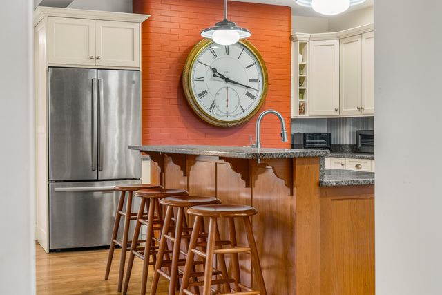 4 Occom Ridge, Hanover, NH 03755