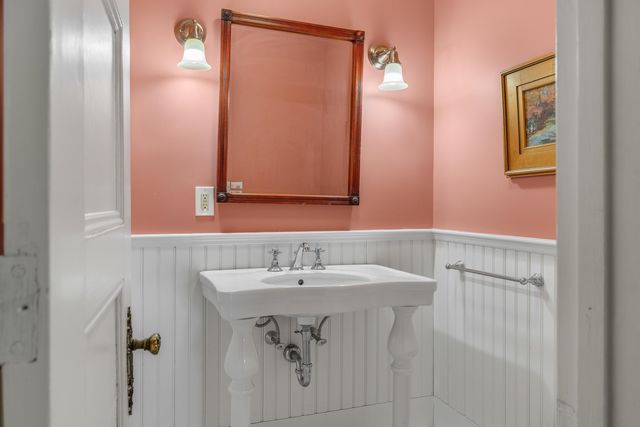 4 Occom Ridge, Hanover, NH 03755