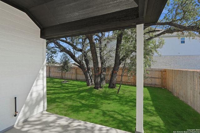 1412 Hallettsville, San Antonio, TX 78253