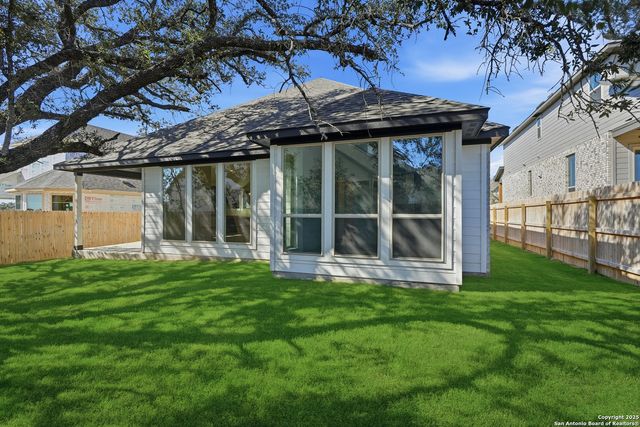 1412 Hallettsville, San Antonio, TX 78253