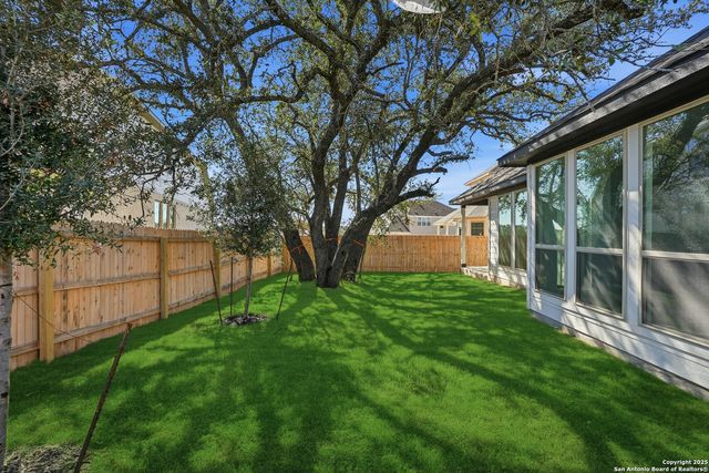 1412 Hallettsville, San Antonio, TX 78253