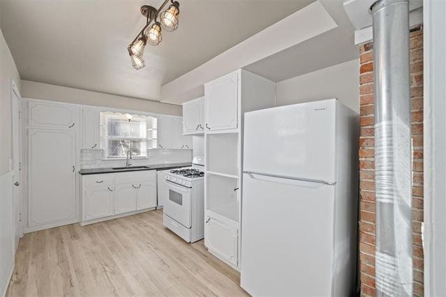 114 N Askew Avenue, Kansas City, MO 64123