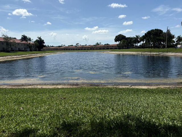 3505 Briar Bay Boulevard Apt 206, West Palm Beach, FL 33411