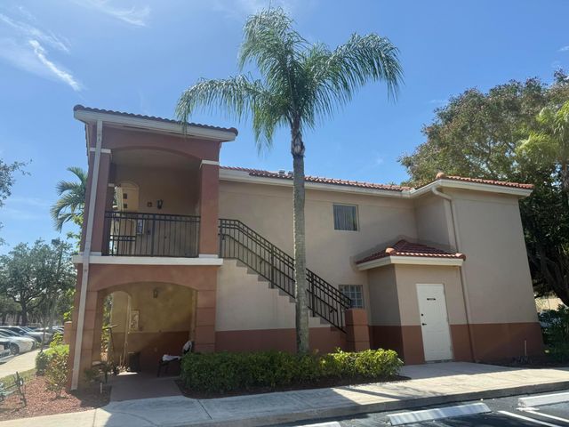 3505 Briar Bay Boulevard Apt 206, West Palm Beach, FL 33411