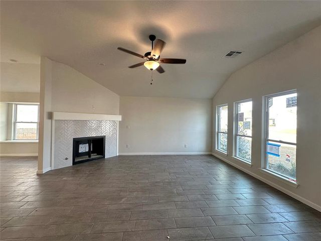 1109 Redwood Creek Drive, Yukon, OK 73099