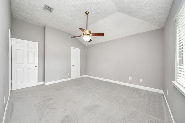 1113 Maple Creek Drive, La Porte, TX 77571