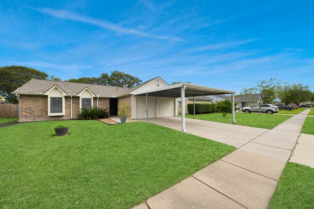 1113 Maple Creek Drive, La Porte, TX 77571