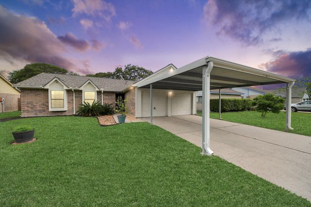 1113 Maple Creek Drive, La Porte, TX 77571