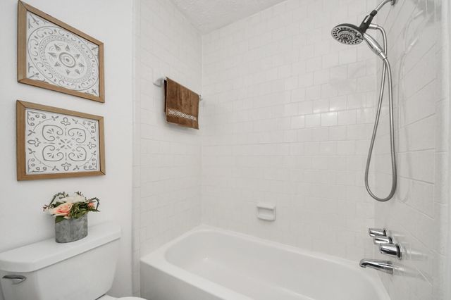 1113 Maple Creek Drive, La Porte, TX 77571