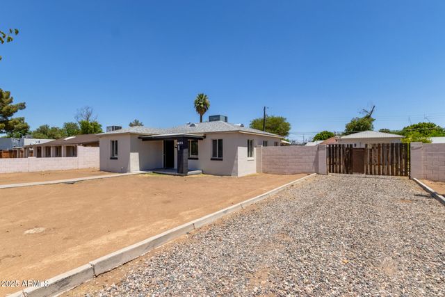 2615 N 29TH Place, Phoenix, AZ 85008