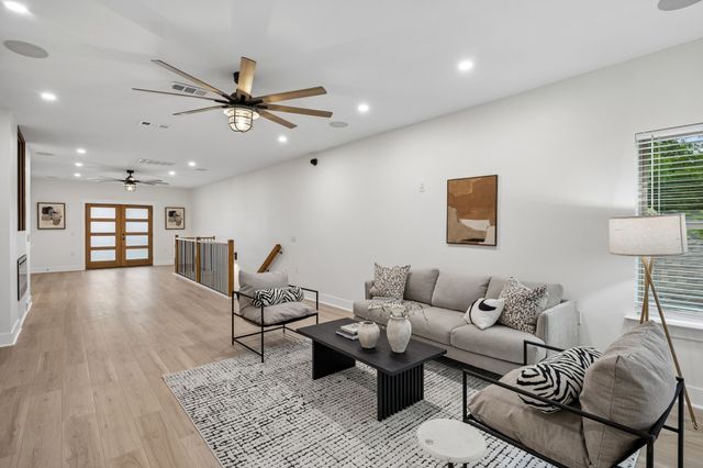 1206 Vermont Avenue, Dallas, TX 75216