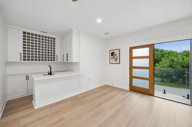 1206 Vermont Avenue, Dallas, TX 75216