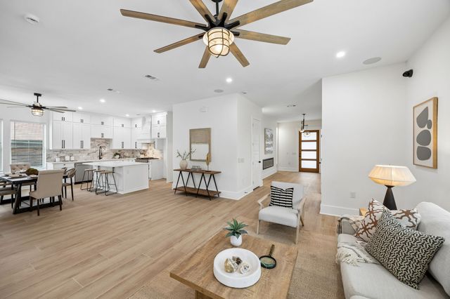 1206 Vermont Avenue, Dallas, TX 75216