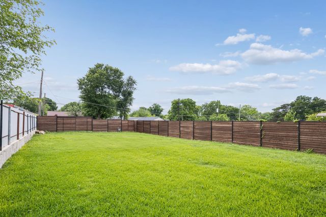 1206 Vermont Avenue, Dallas, TX 75216